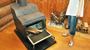 貸別荘（ログハウス）ロッジ　キャンベルヒルズの暖炉